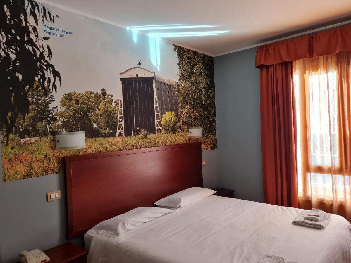 Citta Della Notte Hotel Augusta Bagian luar foto